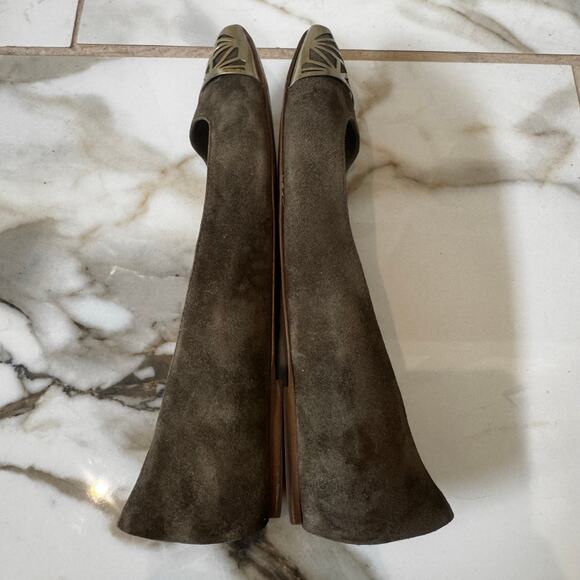Brian Atwood Pointed Toe Flats Size 7 B-Shini Olive Green Suede Metal Art Tip - Picture 8 of 10